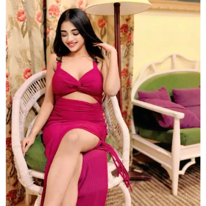 Isha, verified Worli companion in Mumbai — photo 2 of 4