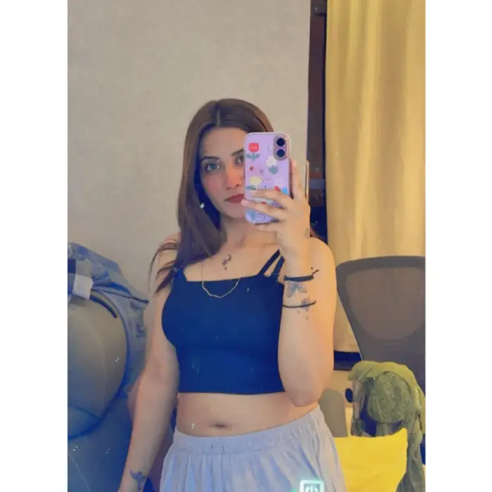 Kriti, verified Navi Mumbai companion in Mumbai — photo 2 of 4