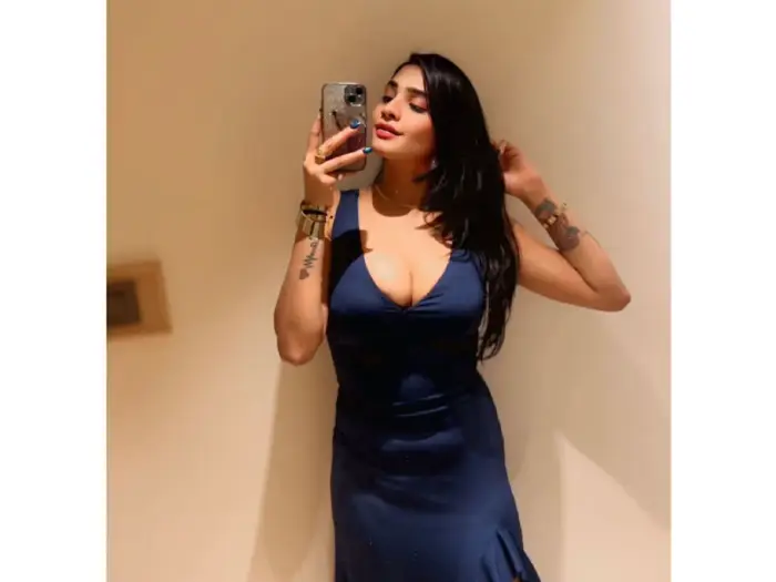 Riya, verified South Mumbai companion in Mumbai — photo 1 of 4